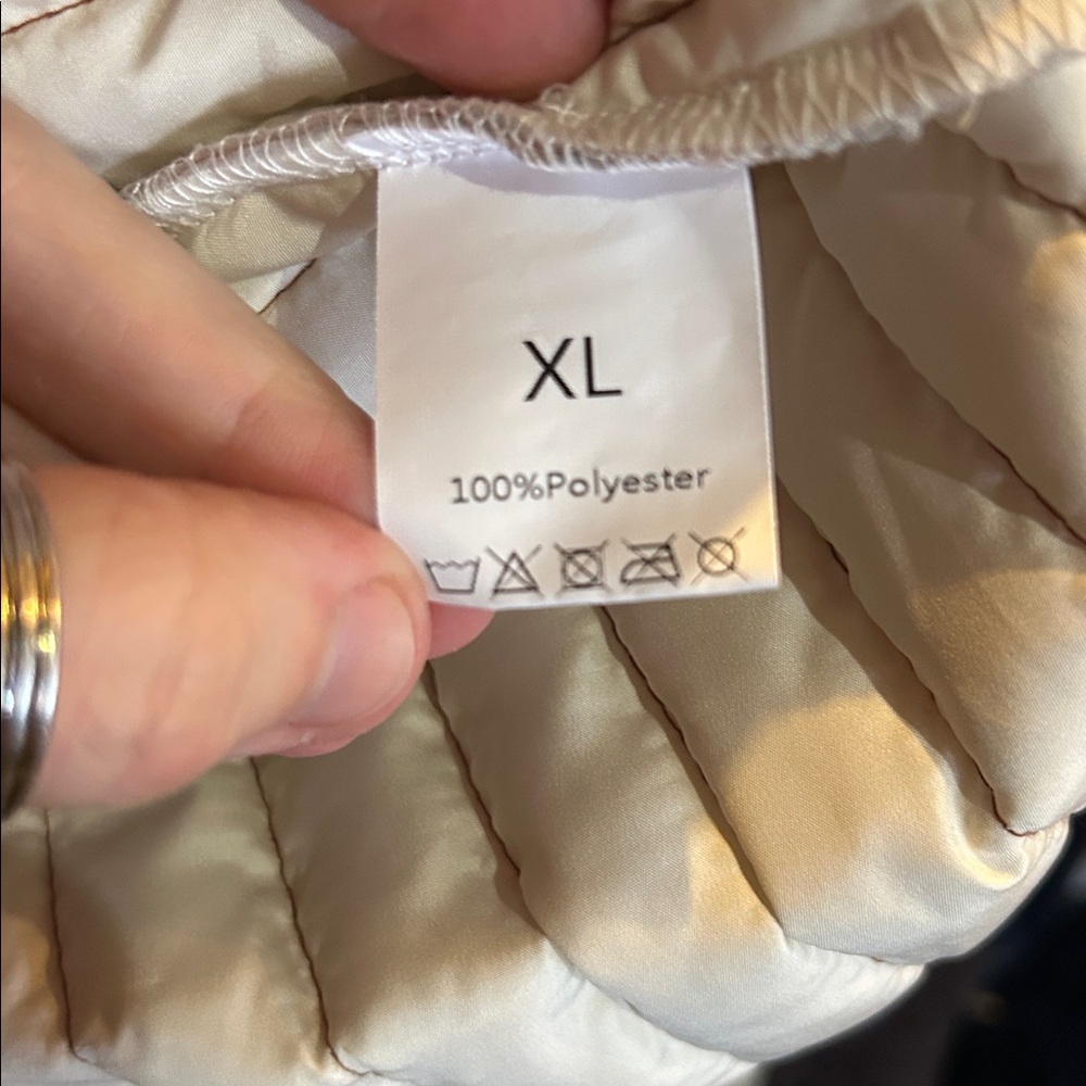 Pattern Quilted Jacket - Picture 4 of 6